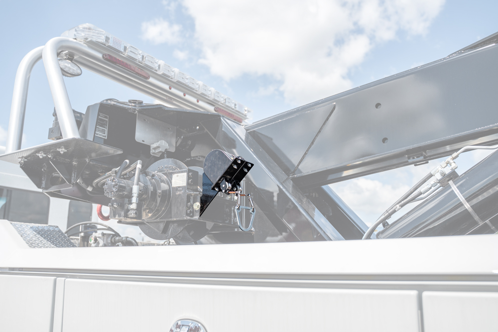 EZ Claw Extendable Cable Tieback 15k Winch – Drivers Side