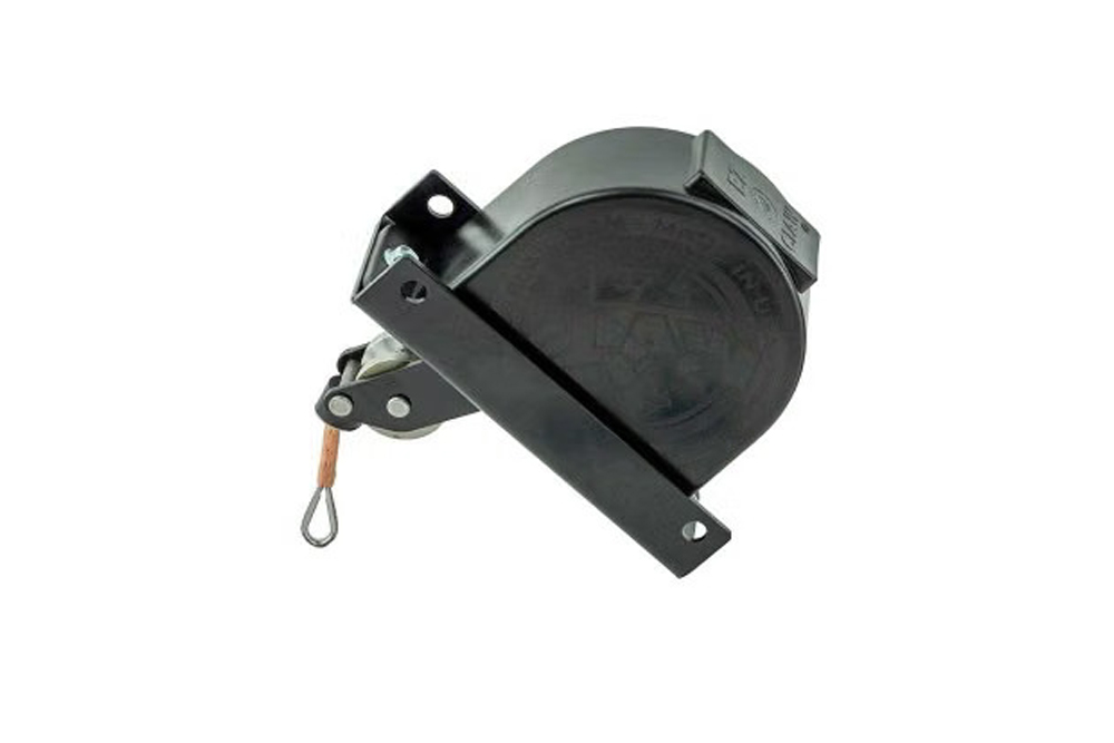 EZ Claw Hinged Flange Mount Bracket Hydraulic Line Saver Kit